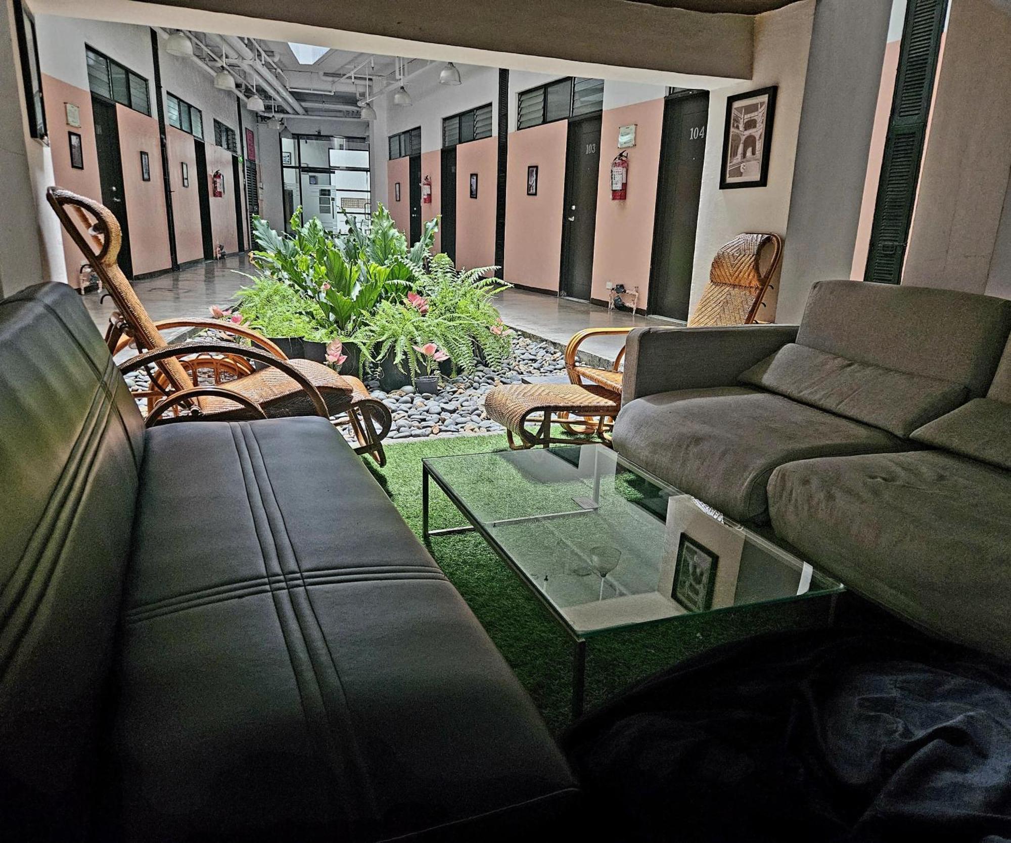 Monchere Dormitory Manila Eksteriør billede